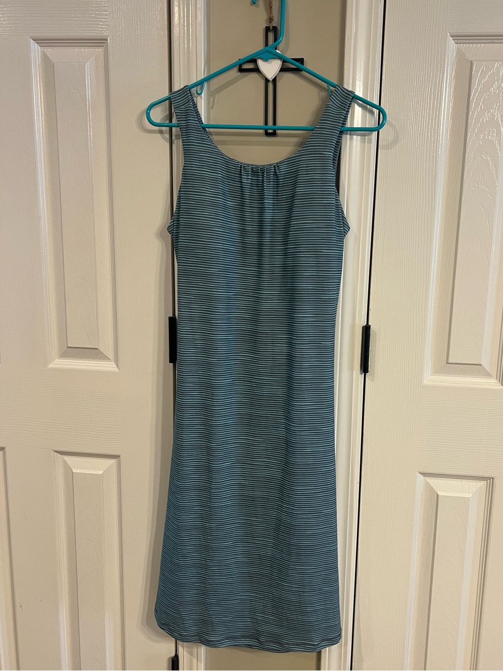 NEW Prana Twist, Open Back Athleisure Jersey Knit Dress Shelf Bra Sz L Striped